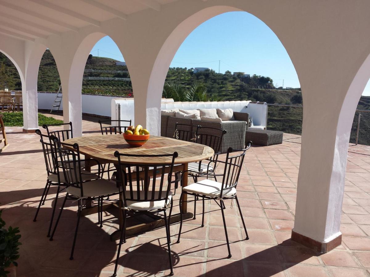 Villa Perla Blanca Sayalonga Ngoại thất bức ảnh