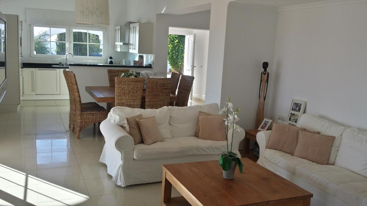 Villa Perla Blanca Sayalonga Ngoại thất bức ảnh